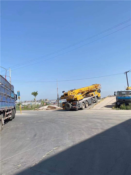 卓尼县25吨吊车的租赁价格大概是多少？